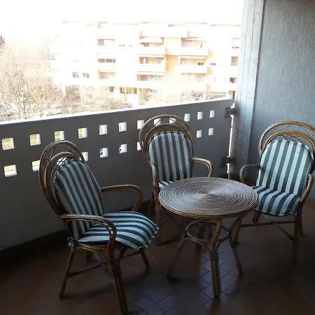 Elegante Con Ampio Terrazzo * Novara