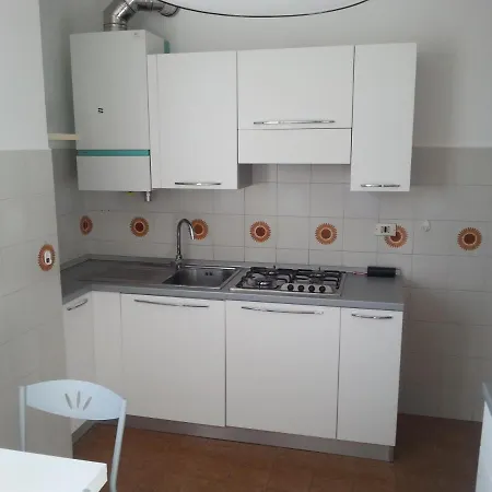 Elegante Con Ampio Terrazzo *